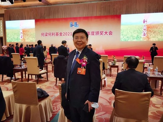 王拥军.jpg