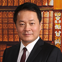 Sunney Xie portrait.jpg